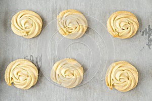 White chocolate cookies in baking tray