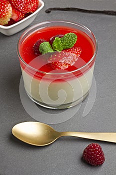 White chocolate panna cotta