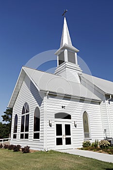 White Church with Steeple Entrance Exterior photo