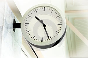 White clean clock