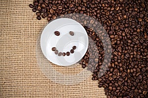 White coffeeplate with smiley coffeebeans