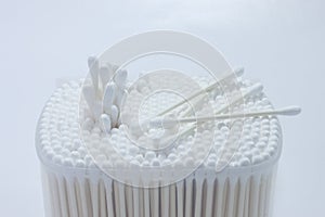 White cotton bud