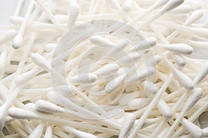 White Cottonbuds