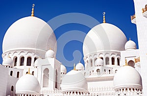 White domes of Sheikh Zayed Grand Mosque, Abu Dhabi