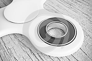 White fidged Spinner - 3D Rendering