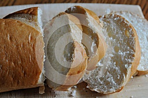 WHITE FRENCH BREAD WITH WHITE FLOUR