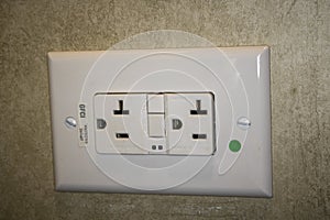 GFCI power outlet