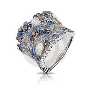 White gold ring with white diamonds, cognac diamonds and sapphires