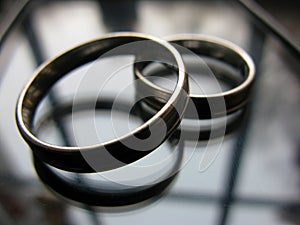 White Golden Wedding rings macro