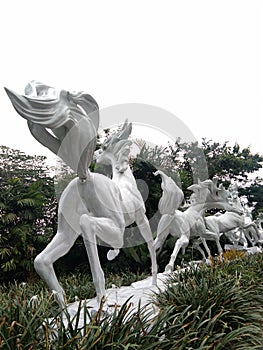 White horse statue relic