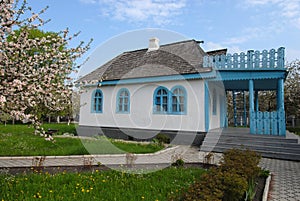 White house of Kosachy residence in Kolodiazhne