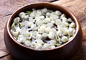 White jasmine flower