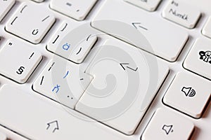 White Key Board Laptop Computer