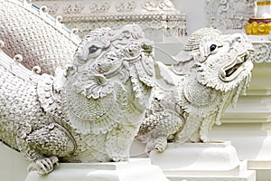 White mom statue in thai temple