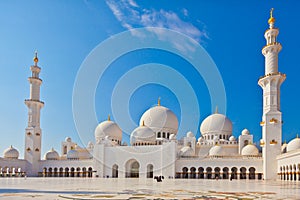 White mosque in Abu Dhabi