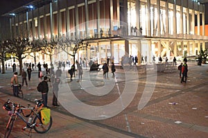 White Nationalist and Anti-Facist Groups Brawl In Downtown Berkeley California