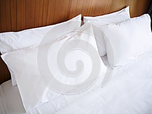 White pillows Comfort Bed Clean linen bed sheet