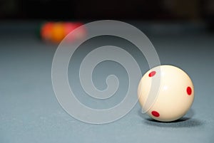 White pool ball