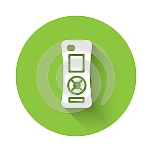 White Remote control icon isolated with long shadow. Green circle button. Vector