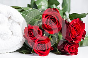 White roller towel with roses