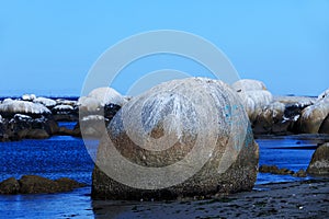 White round boulders by the dozen