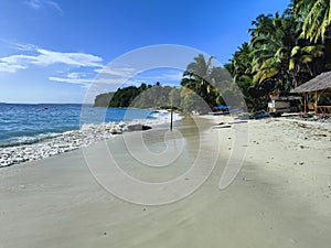 WHITE SAND IN ASU ISLAND