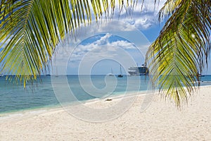 White sand beach in Grand Cayman islands, Georde town. Cruise sh