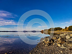 The White Sea coast on a sunny day. The sun\'s rays. Karelia. 2021. Russia