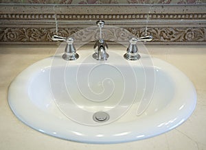 White sink