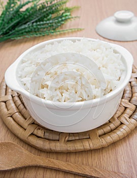 White steamed rice in bowl