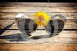 White sunglasses photo