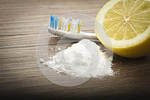 White teeth with lemon and baking soda