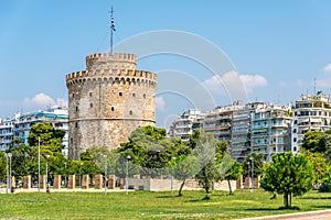 The White tower of Thessaloniki photo