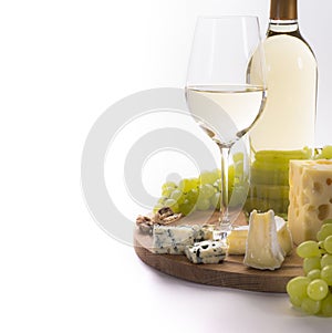 White wine, cheese, nuts and grapes for snack
