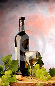 White wine with fresh grapes
