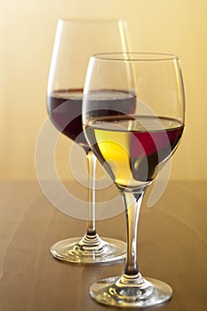 White wine and red wine