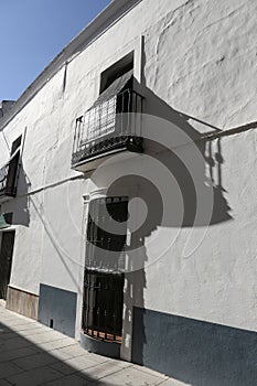 Whitewashed facade in Olivenza town photo