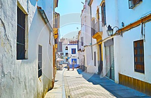 The whitewashed houses in Calle Alfayatas street of Cordoba, Spain