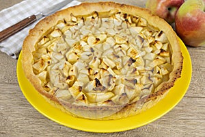 Whole apple pie