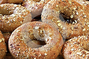 Whole grain bagels