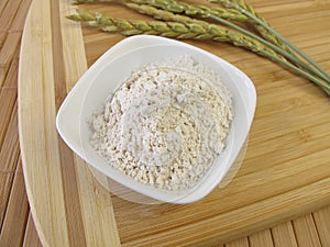 Whole spelt flour