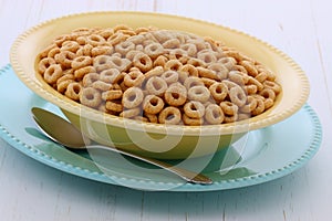 Whole wheat cereal loops