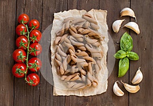 Whole wheat pasta, tomatoes and basil