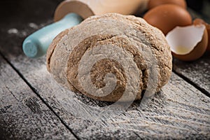 Wholegrain dough for homemade bread