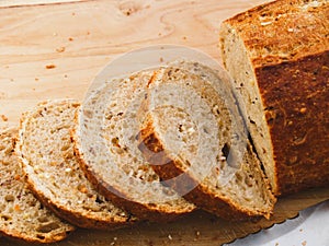 A wholemeal slice loaf of brown bread