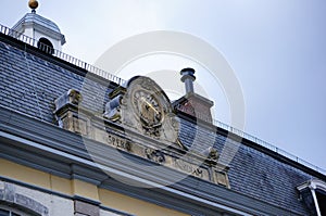 Wide angle shot of the upper part of a building