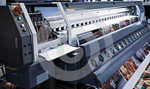 Wide format inkjet printer