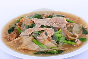 Wide Noodles in a Creamy Gravy Sauce : chinese and thai style food. in thai language call is Rad Na photo