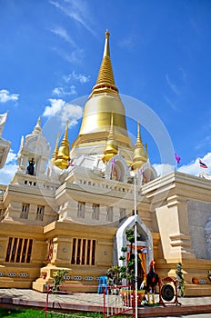 Wihan Luang Phor Ruai, Tako Temple,
