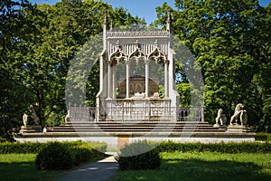 Poland, Warsaw, WilanÃÂ³w Palace in the district of Warsaw, Potocki mausoleum
